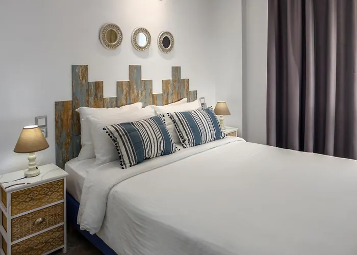 Semes Luxury Apts By Estia *