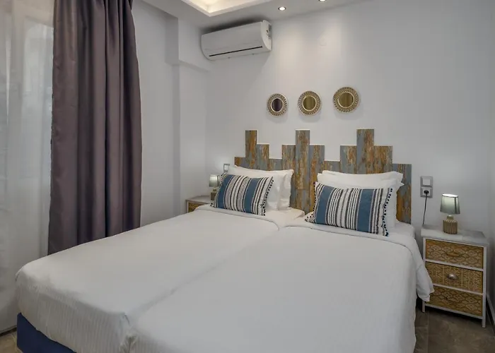 Semes Luxury Apts By Estia *