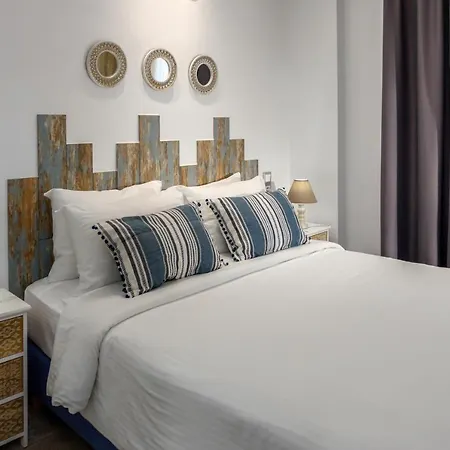 Semes Luxury Apts By Estia *