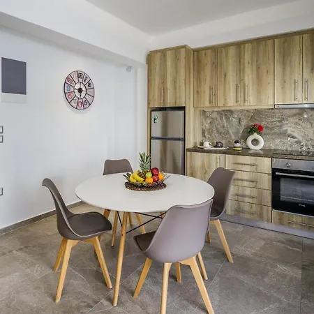 Semes Luxury Apts By Estia